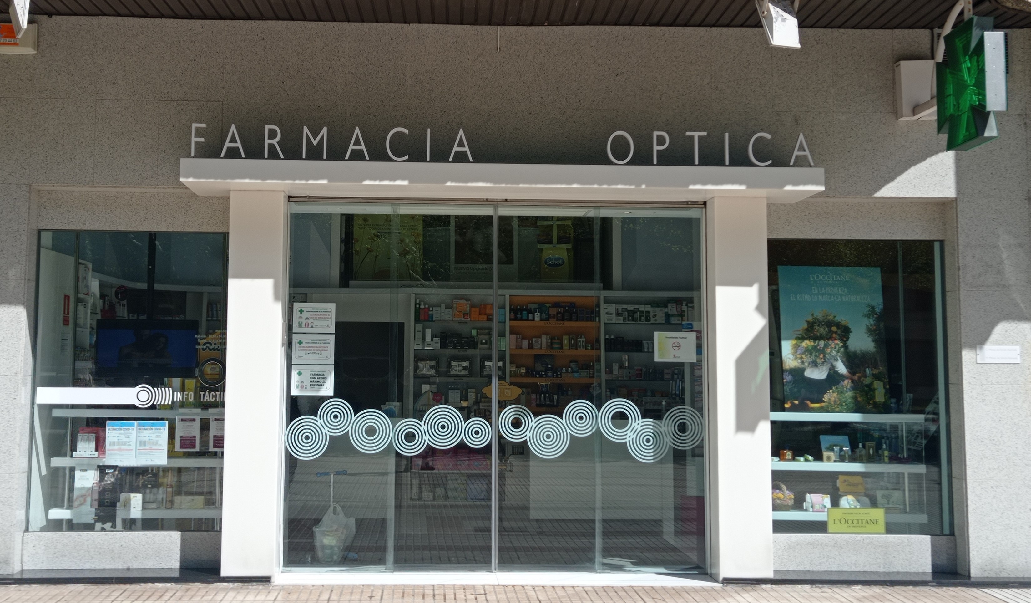 Farmacia-optica Mtnez. De Simón Alameda