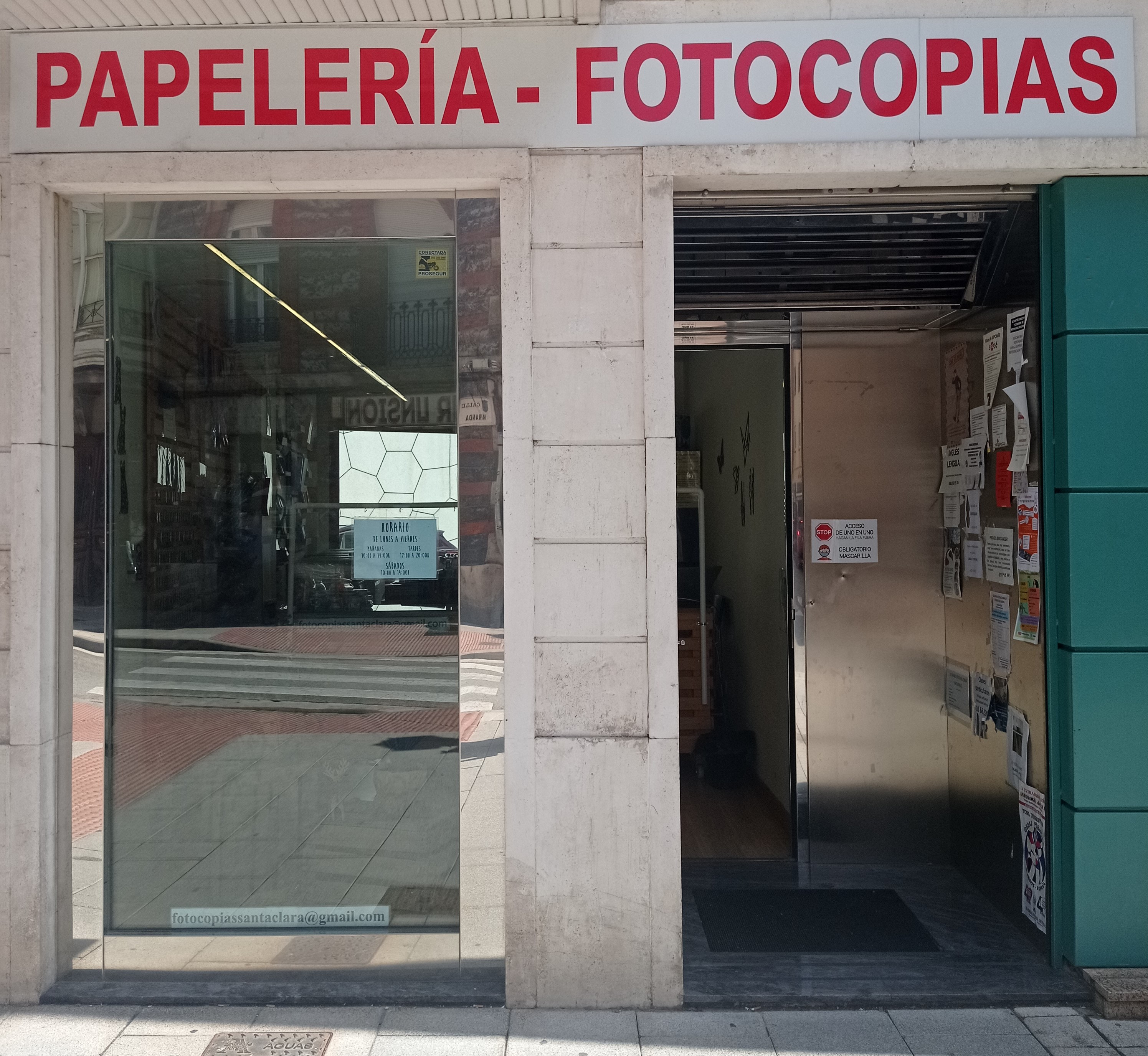 Papeleria,fotocopias,encuadernaciones Santa Clara