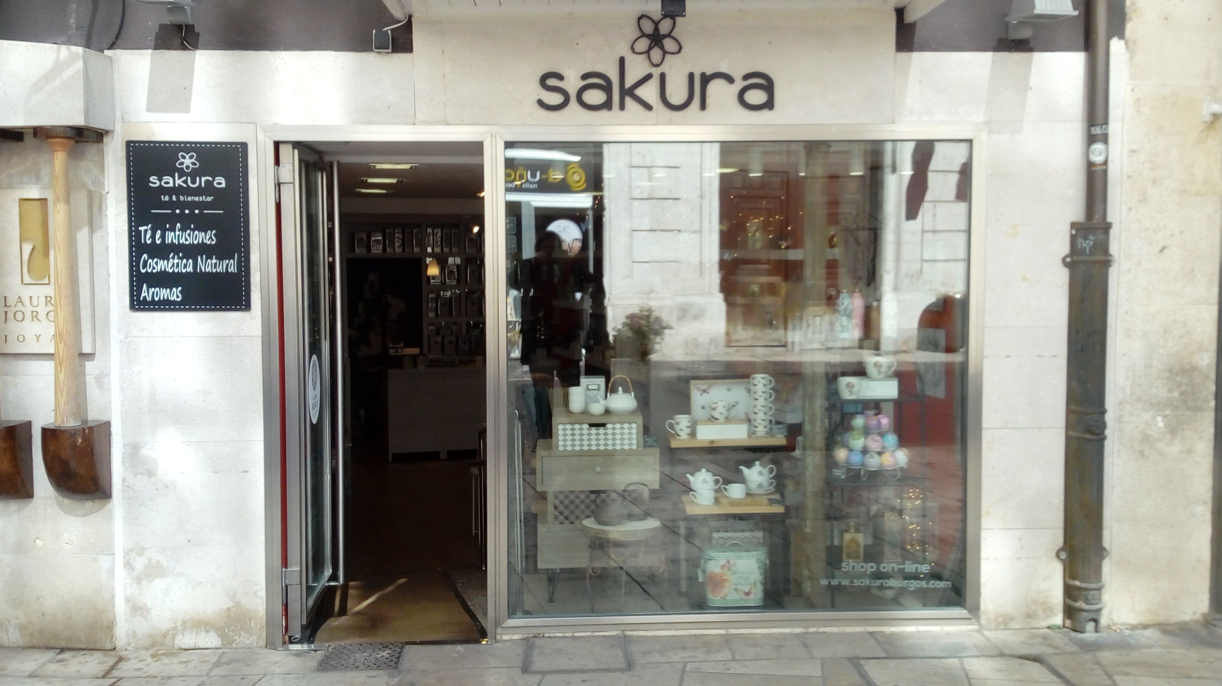 Sakura Te Y Productos De Bienestar